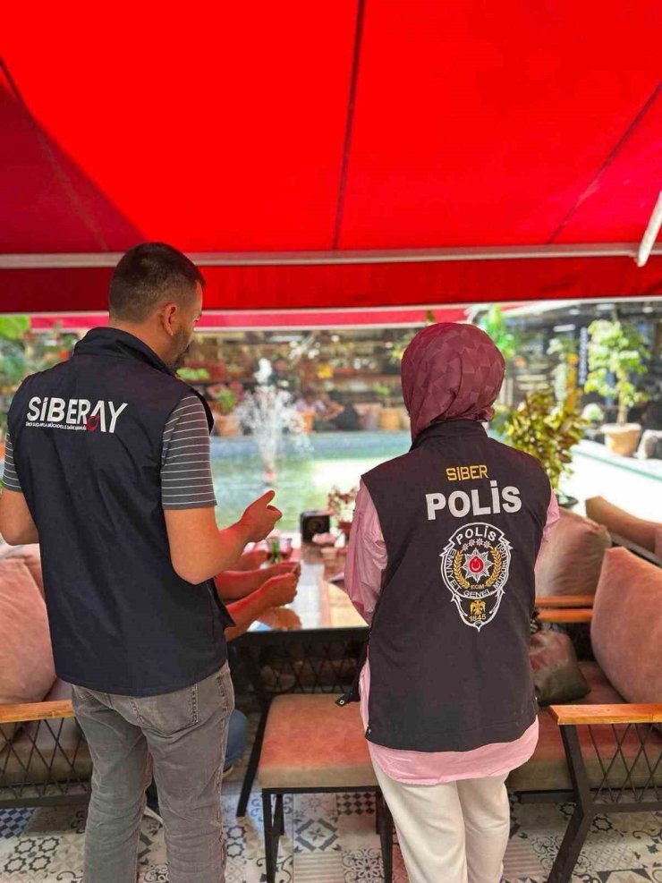 Erzincan’da 300 vatandaşa siber güvenlik eğitimi