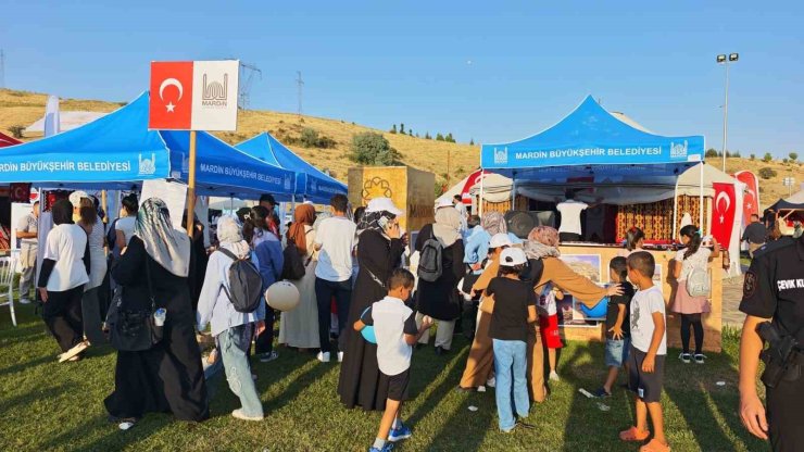 Ahlat’ta zafer coşkusu devam ediyor