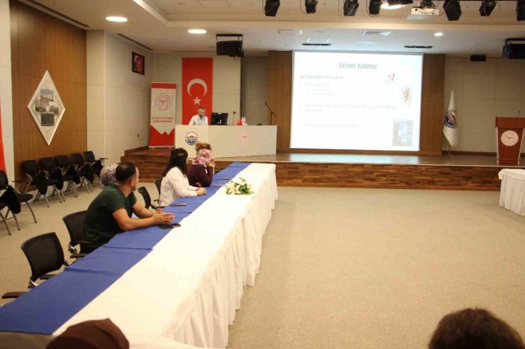 Elazığ’da hastane çalışanlarına üriner kateter ve enfeksiyonu eğitimi