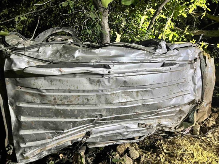 Bingöl’de düğün dönüşü araç uçuruma yuvarlandı: 4 ölü, 5 yaralı