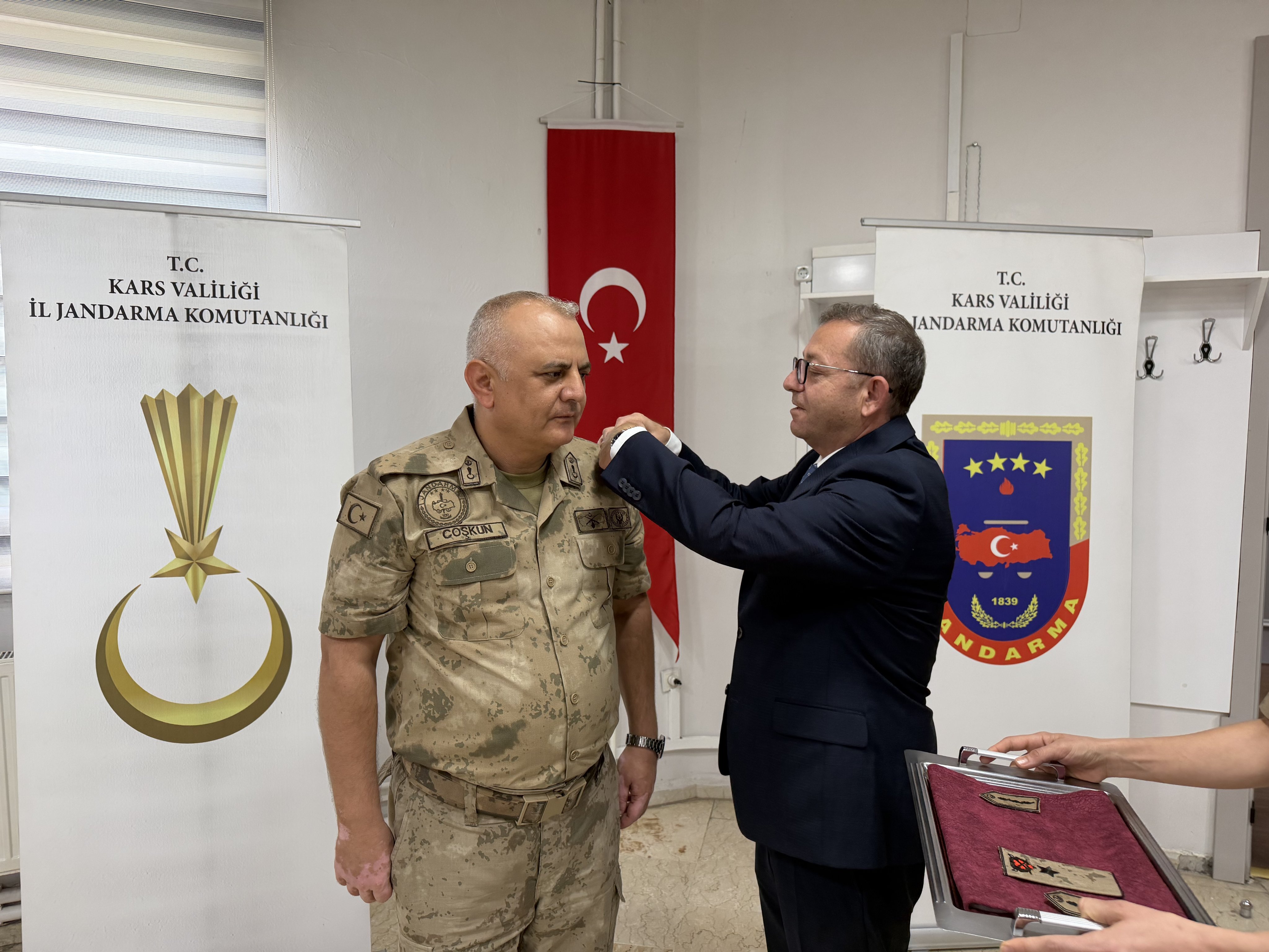 hqzohtnwsaa-dht.jpg