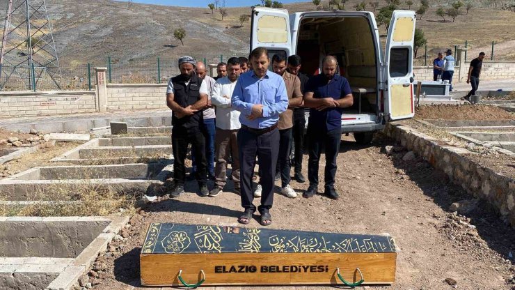 Elazığ’da yıldırımın isabet ettiği çocuk hayatını kaybetti