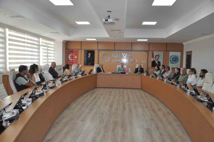 Kafkas Üniversitesi ile Türkiye Beyazay Derneği arasında "Engelsiz Üniversite" iş birliği