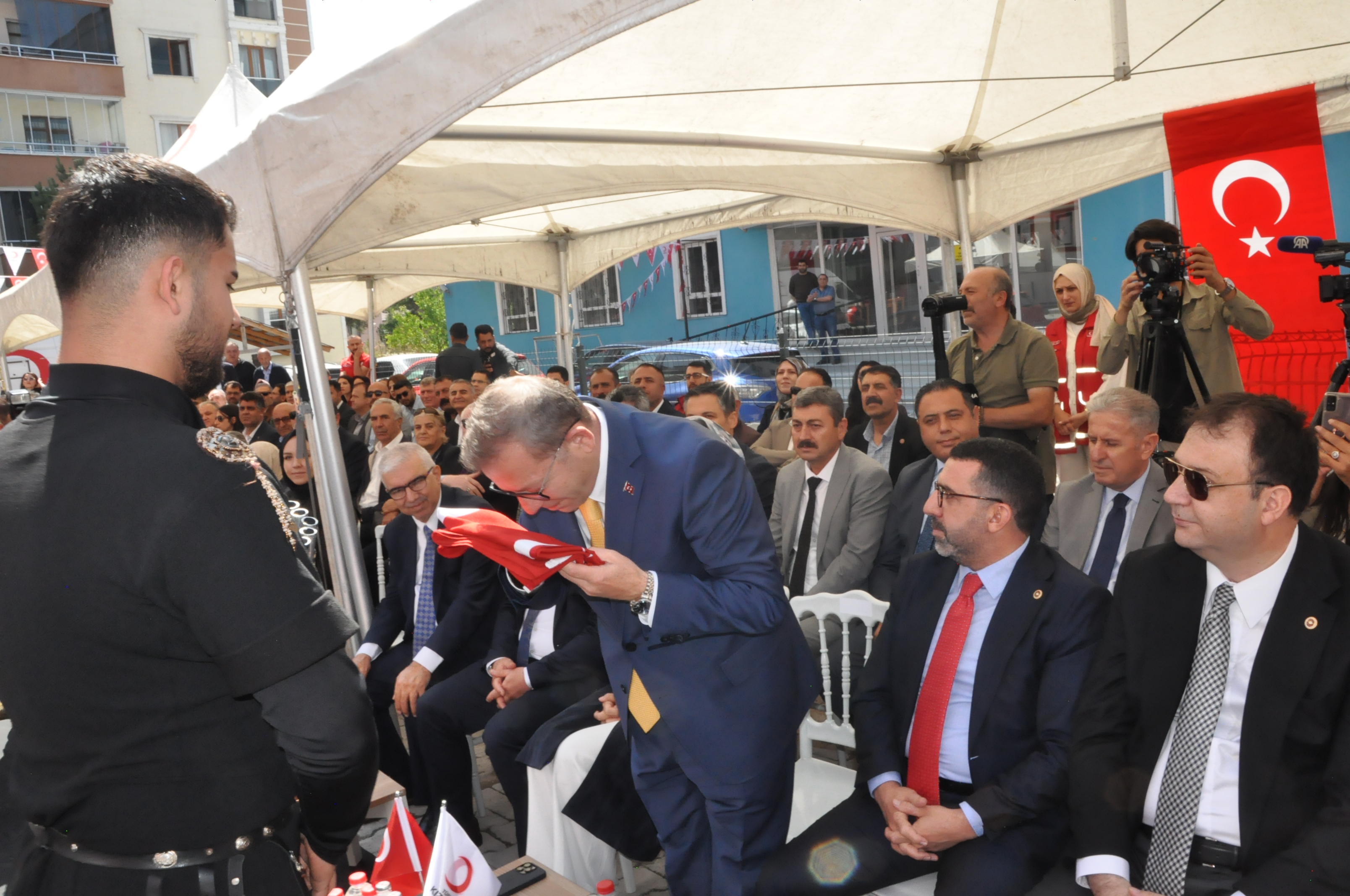 turk-kizilayin-kars-asevi-hizmete-acildi-5.jpg