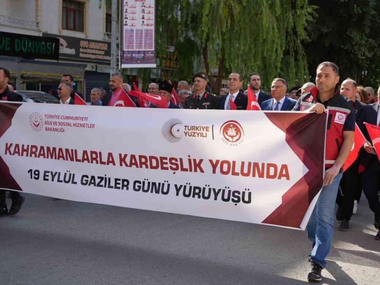 Iğdır’da "Kahramanlarla Kardeşlik Yolunda" yürüyüşü düzenlendi
