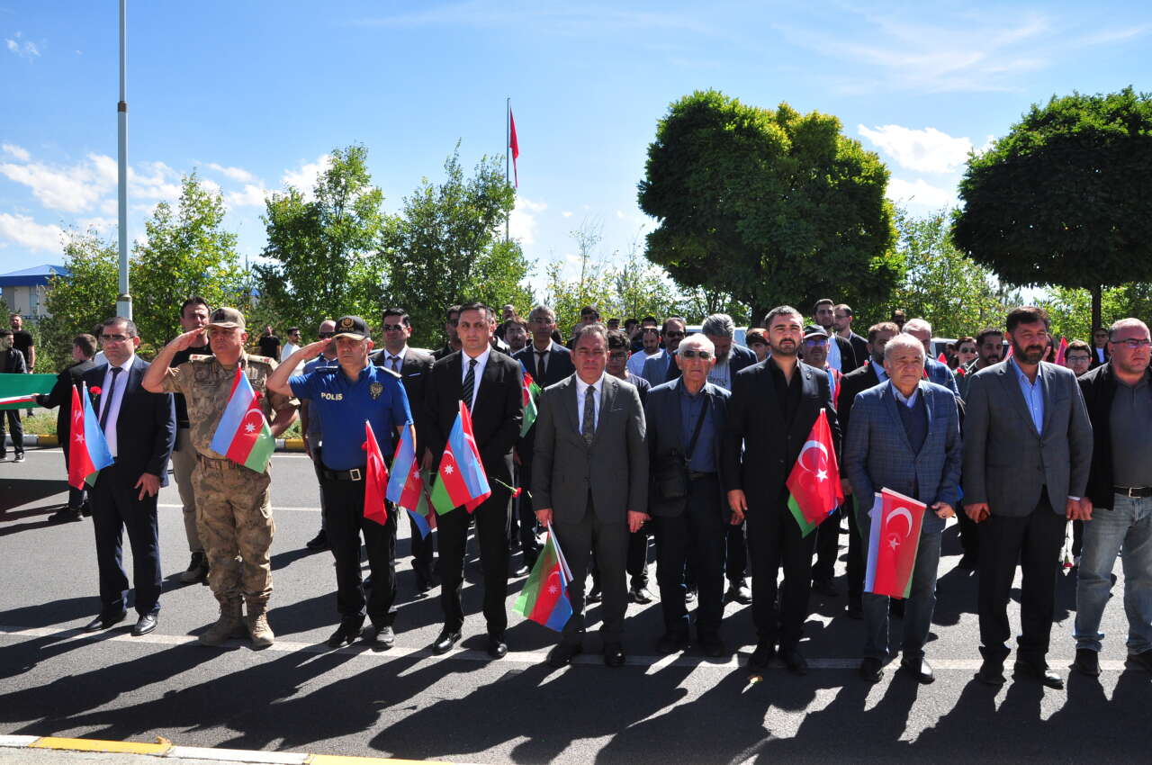 karabag-sehitleri-icin-iki-devlet-tek-yurek-yuruyusu-8