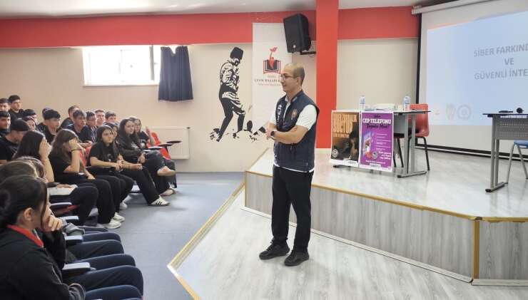 Kars’ta 120 öğrenciye siber güvenlik eğitimi