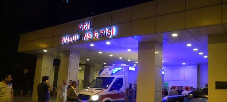 Erciş’te takla atan otomobilin sürücüsü ağır yaralandı