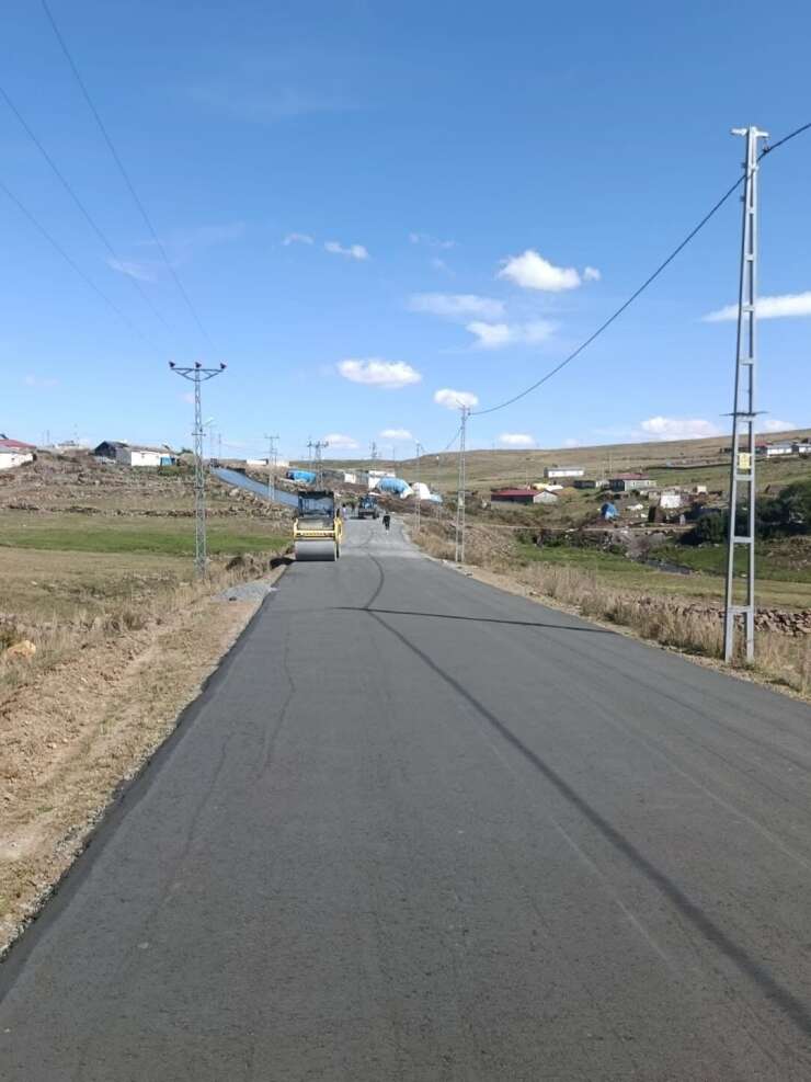 Susuz’da SSB Beton yol çalışması başladı