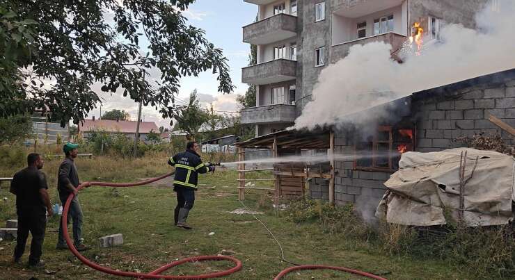 Muş’ta odunlukta korkutan yangın