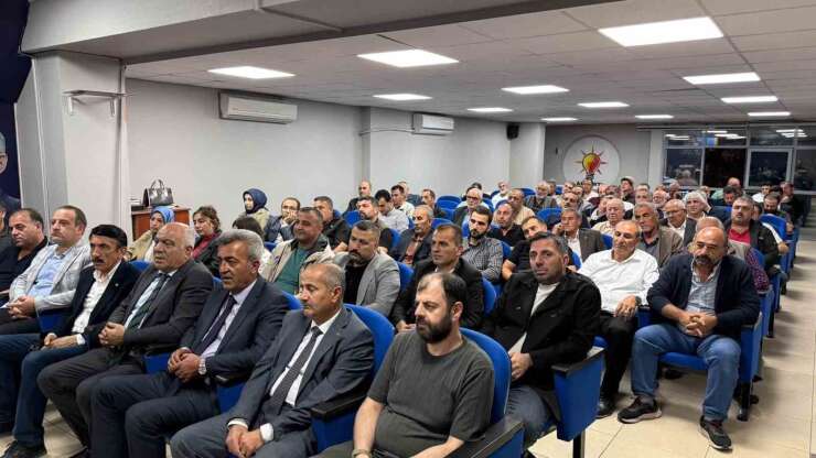 AK Parti Erzincan Merkez İlçe Başkanlığında haftalık toplantı yapıldı