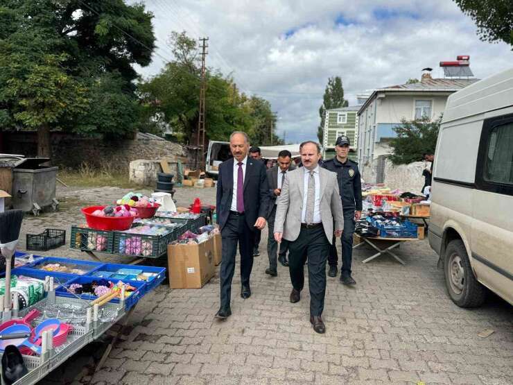 Arpaçay’da Kaymakam Güvenç ve Başkan Elma’dan pazar ziyareti