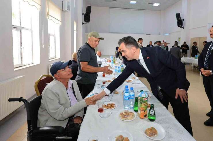 Vali Karakaya’dan ulu çınarlara anlamlı ziyaret