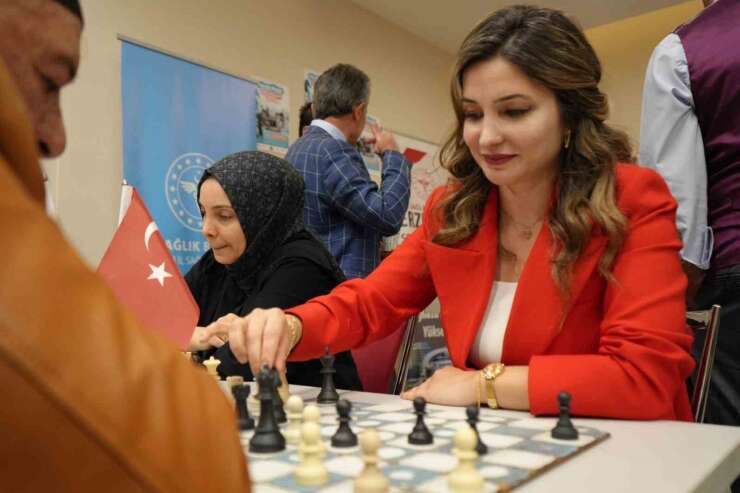 Erzurum’da kuşaklar satranç turnuvasında buluştu