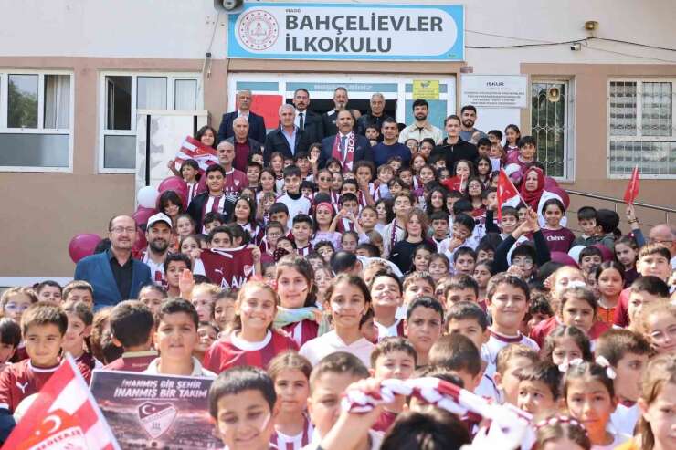 Elazığspor sevgisi Bahçelievler İlkokulu’nda