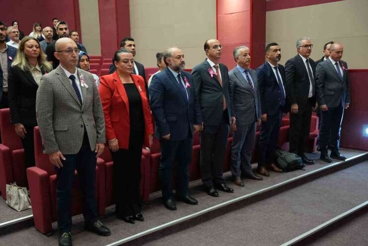 Meme kanserinde farkındalıktan erken tanıya sempozyumu gerçekleştirildi