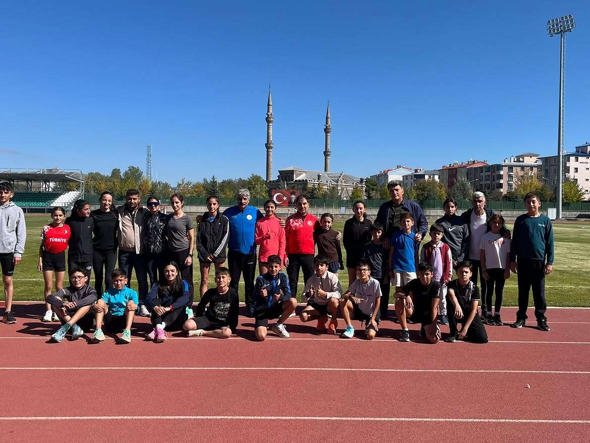 karsta-amator-spor-haftasinda-atletizm-heyecani-1