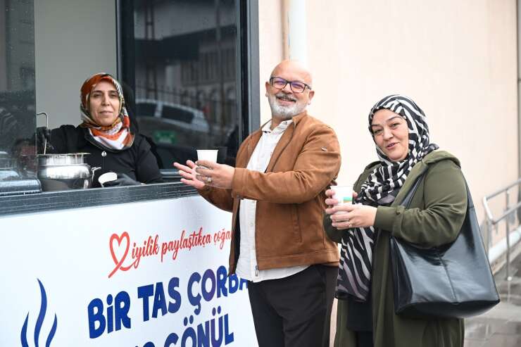 Yeşilyurt’ta hasta ve hasta yakınlarına sıcak çorba ikramı