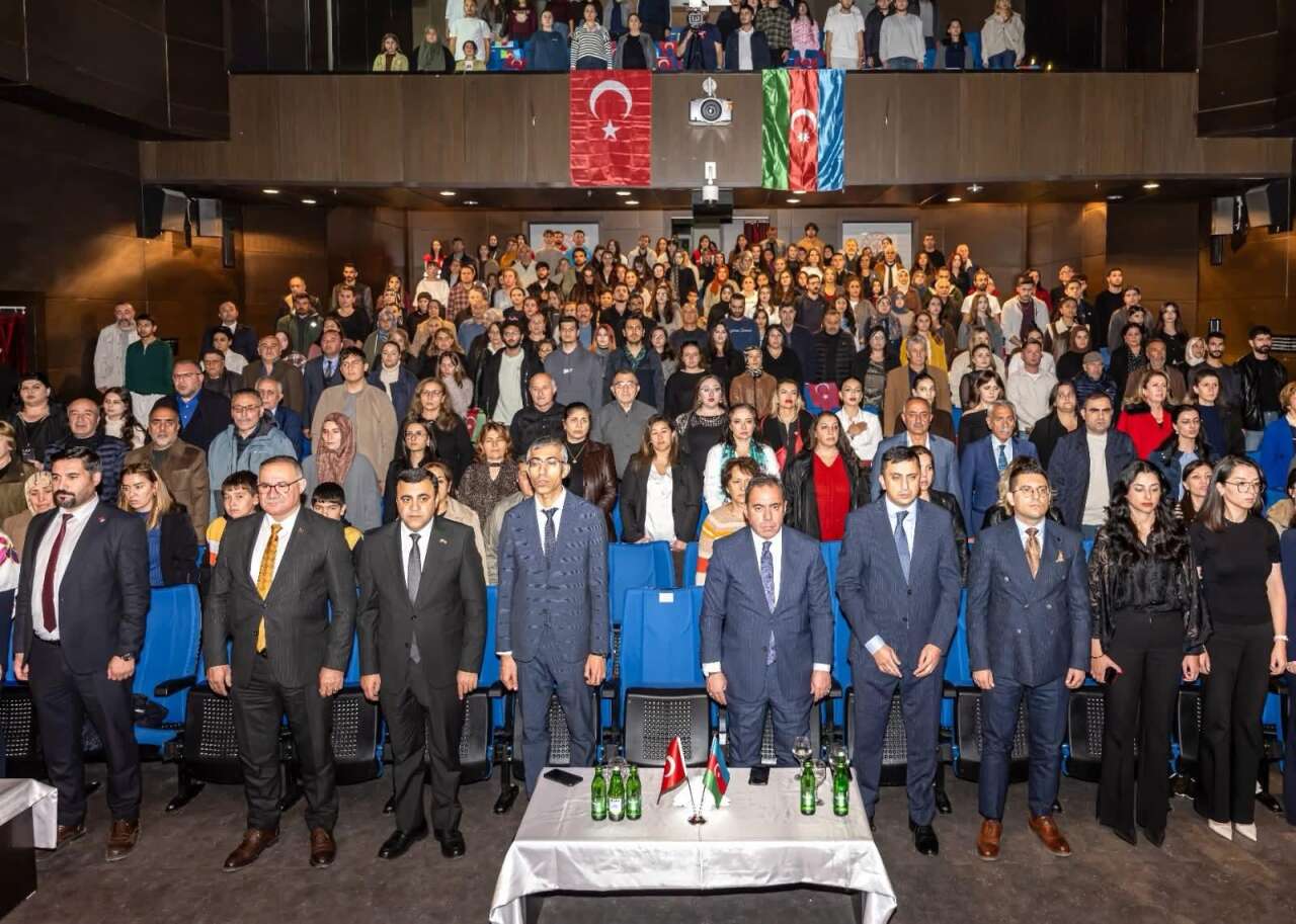 karsta-turkiye-azerbaycan-kardesligi-sanatla-bulustu-1