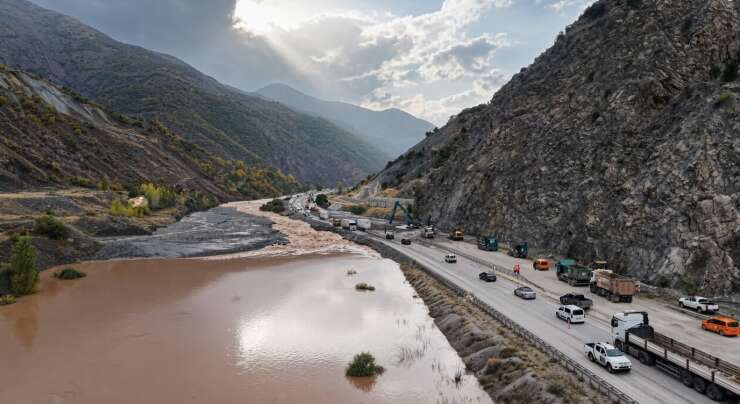 Erzincan’da sel ve heyelanın yol açtığı tahribat havadan görüntülendi