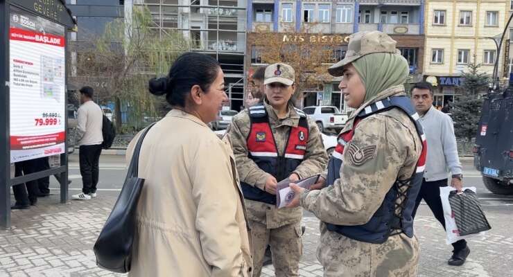Yüksekova’da vatandaşlara KADES anlatıldı