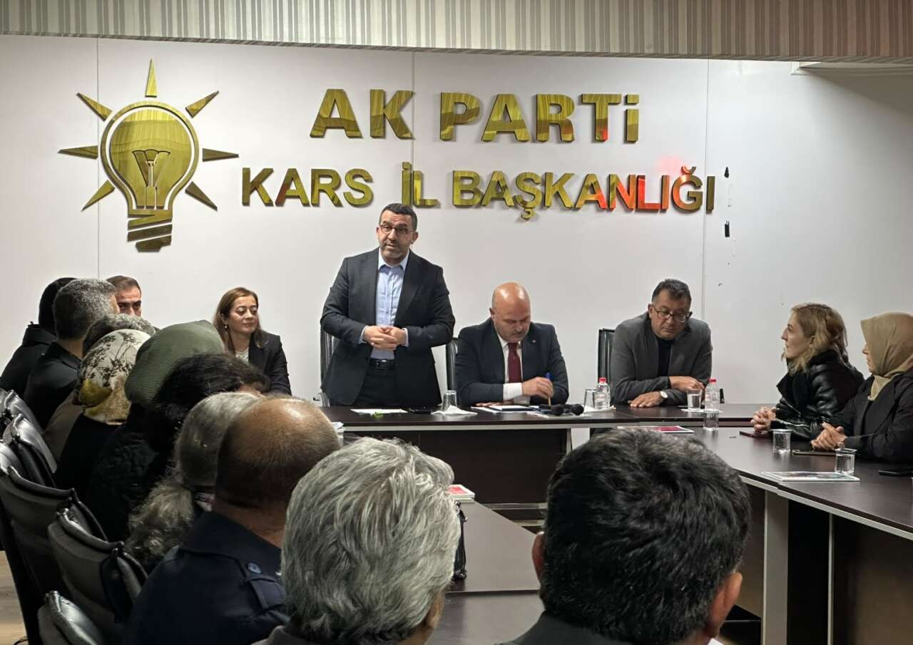 ak-parti-kars-teskilati-gelecek-donem-calismalarini-degerlendirdi-2